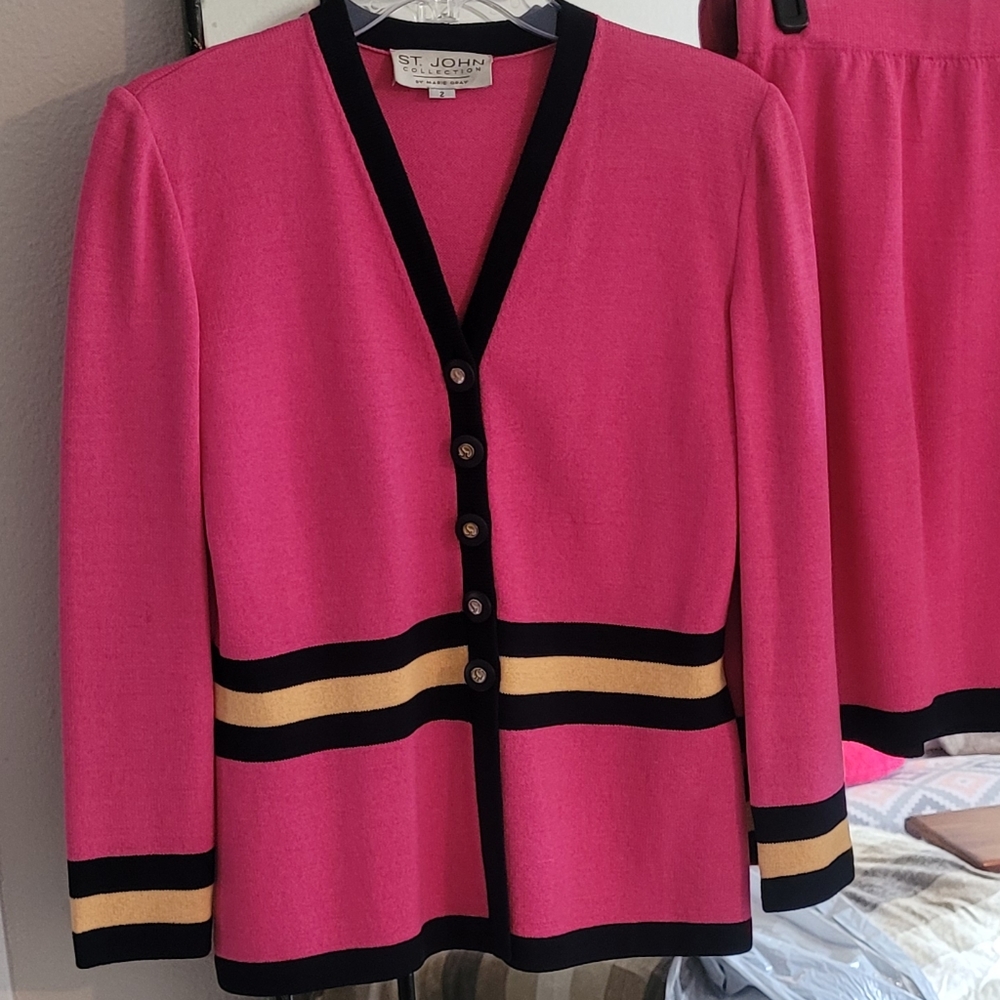 St John Knit 2 piece